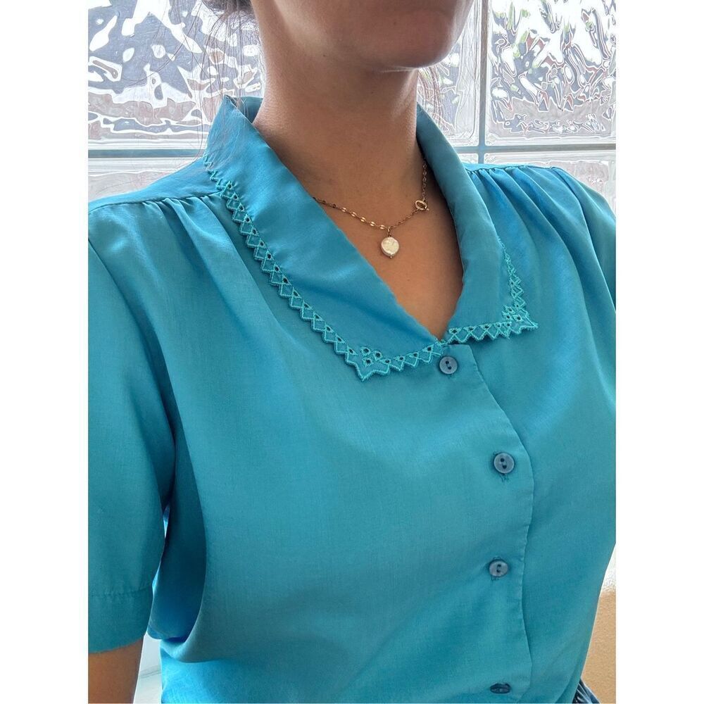 Women’s S-M vintage cottagecore button up sailor collar blouse peacock blue shor